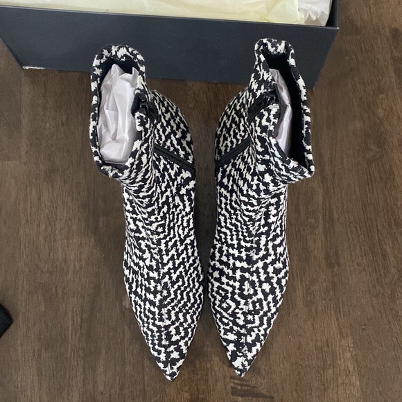 BREA BOOT from rag & bone NEW YORK. Style in BREA BOOT color is BLACK/WHITE. - Picture 3 of 13